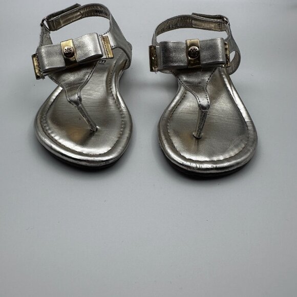 Michael Kors Girls‎ Bowstud Gold Sandals Size 12 - Picture 4 of 9
